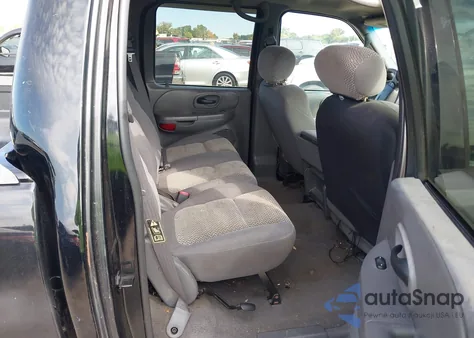 2002 Ford F-150 Lariat/Xlt from USA, damaged, VIN 1FTRW07662KA48643